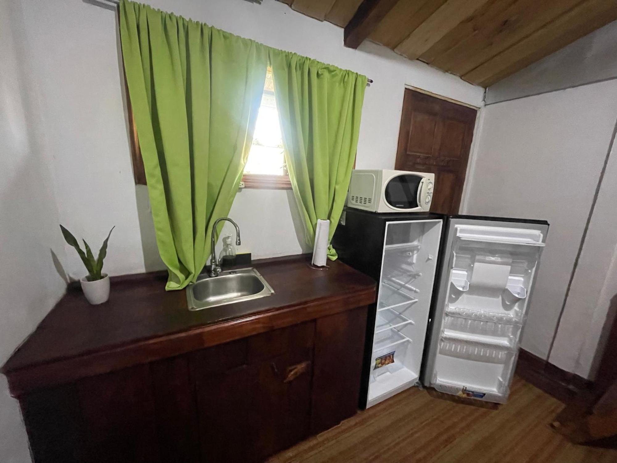 Poas Volcano Rooms Fraijanes Ngoại thất bức ảnh